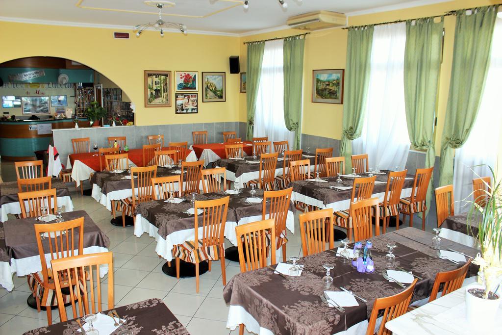 Hotel Lucerna Arma di Taggia Dış mekan fotoğraf