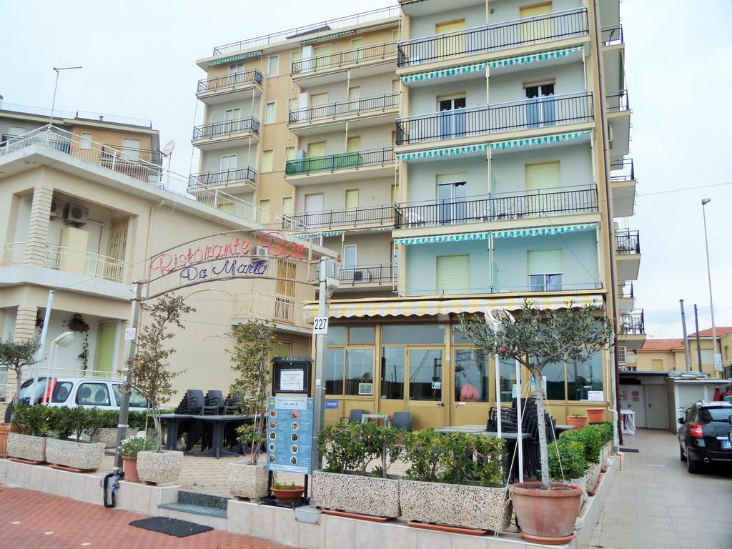 Hotel Lucerna Arma di Taggia Dış mekan fotoğraf