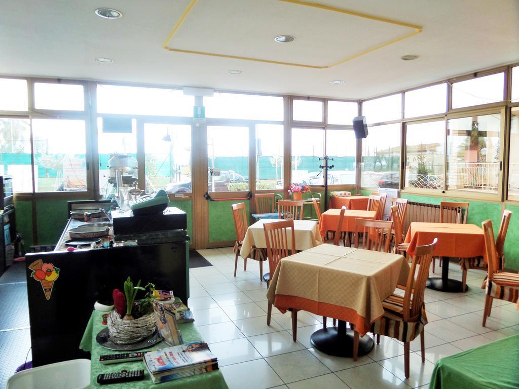 Hotel Lucerna Arma di Taggia Dış mekan fotoğraf